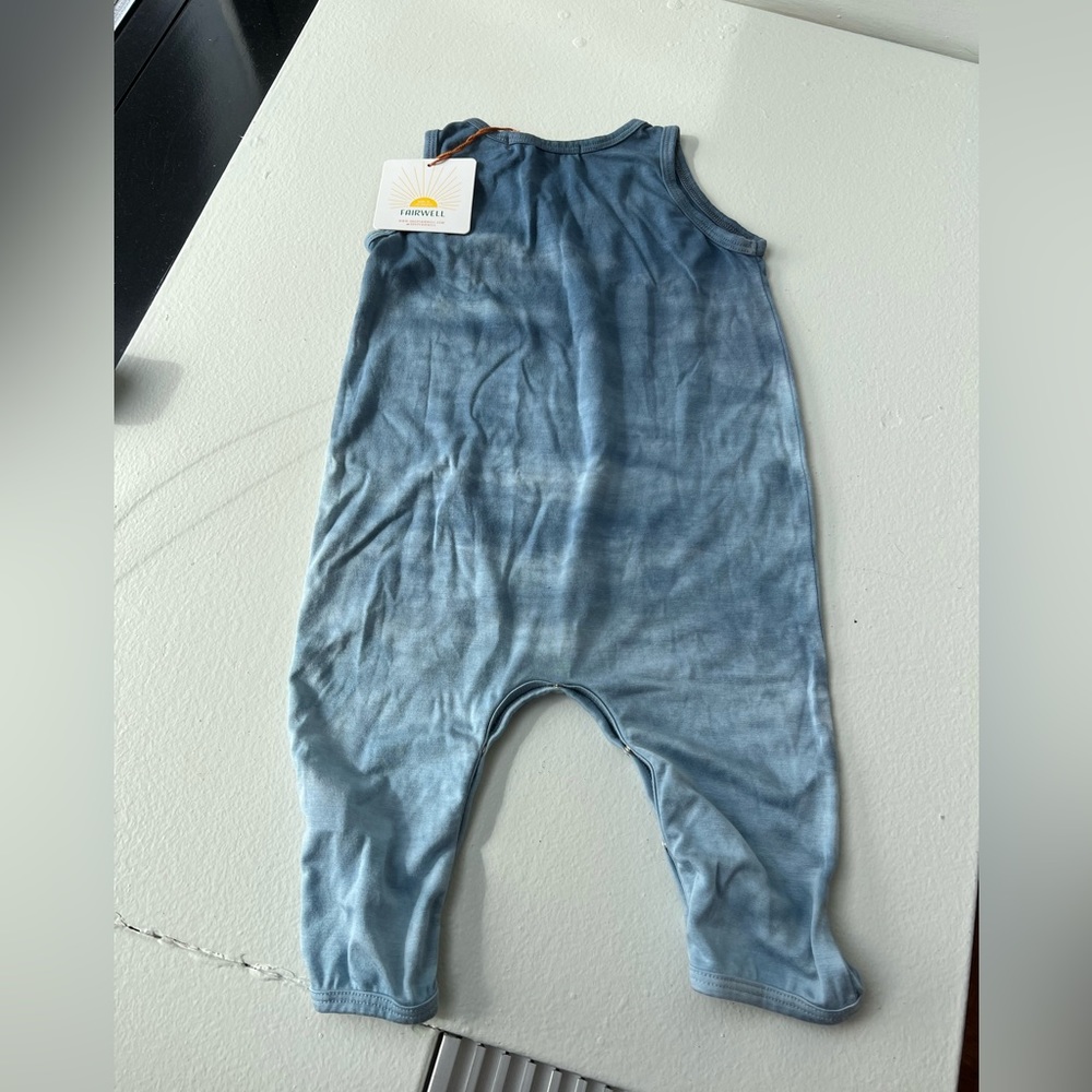 Fairwell baby romper